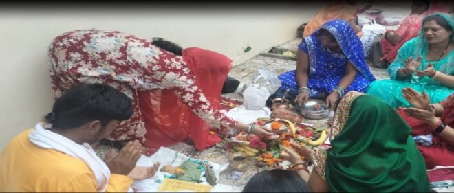 शरद पूर्णिमा के पावन अवसर पर शहर के मंदिरों में श्रद्धा और आस्था का सागर उमड़ पड़ा