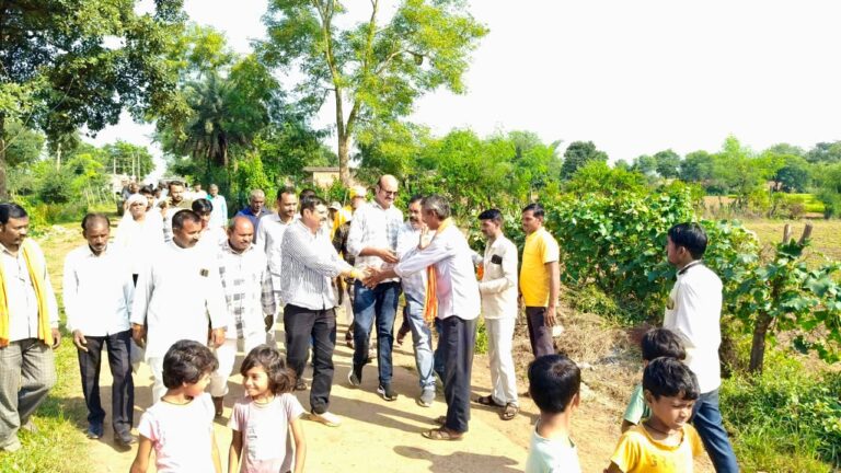 कटनी में कांग्रेस का ‘वोट चोर, गद्दी छोड़’ अभियान तेज — गांव-गांव पहुंचकर कांग्रेस कर रही हस्ताक्षर अभियान|