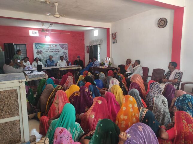 जिले में आयोजित हुईं ग्राम सभाएं,अधिकारी पहुंचे गांवों में