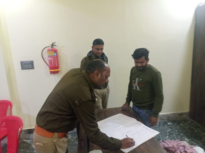 संदिग्ध व्यक्तियों एवं वाहनों की सघन जांच-पड़ताल की जा रही है