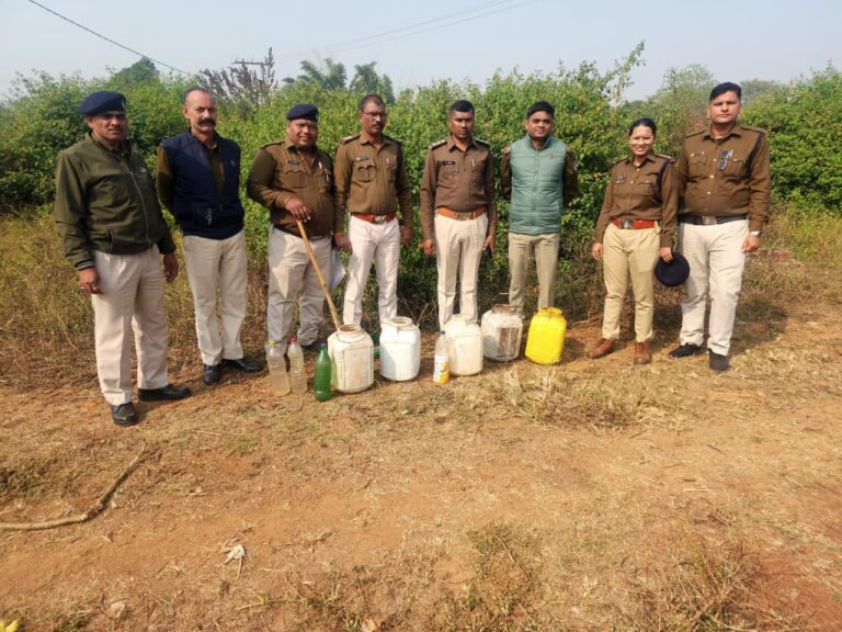 अवैध हाथ भट्टी मदिरा एवं महुआ लाहन जब्त|