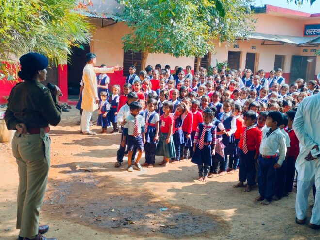 “मुस्कान विशेष अभियान” के तहत कटनी पुलिस द्वारा बच्चों को सुरक्षा, सतर्कता एवं नैतिक मूल्यों के प्रति किया गया जागरूक|