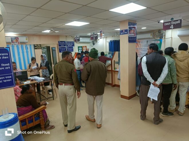 कटनी पुलिस ने बैंकों एवं एटीएम की सुरक्षा व्यवस्था का किया निरीक्षण: